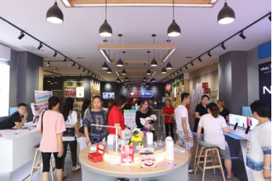 陜西首家移動京東專賣店正式開業(yè)，2018年計劃省內(nèi)開業(yè)100家