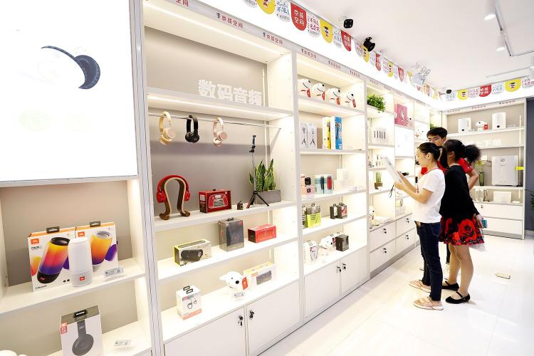 第1000家店正式開業(yè)！京東專賣店首家校園店落地武漢