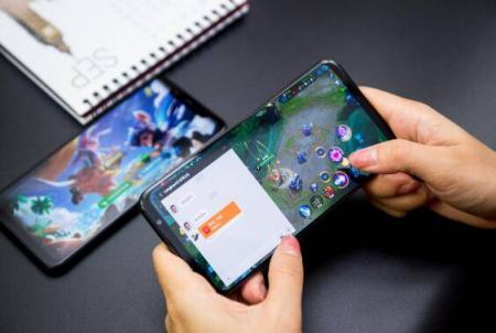 還在等新iPhone的人洗洗睡吧，這樣的齊劉海還不如買(mǎi)臺(tái)魅族16th