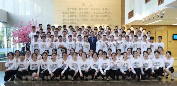 張近東會(huì)議發(fā)言，傳出重磅行業(yè)信號(hào)！關(guān)乎企業(yè)未來(lái)的發(fā)展