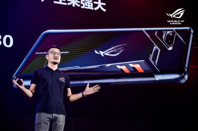 “競力勢放”只為信仰而生 ROG游戲手機國內正式發(fā)布