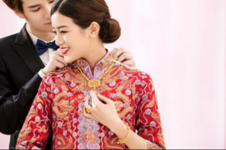 佟大為關(guān)悅親臨見證百人婚禮，幸福禮金卡，刷出無限寵愛!