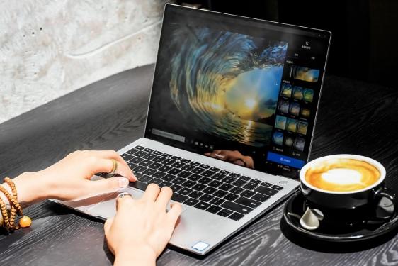 買本正犯愁？華為MateBook X Pro堪稱學(xué)生黨“神器”