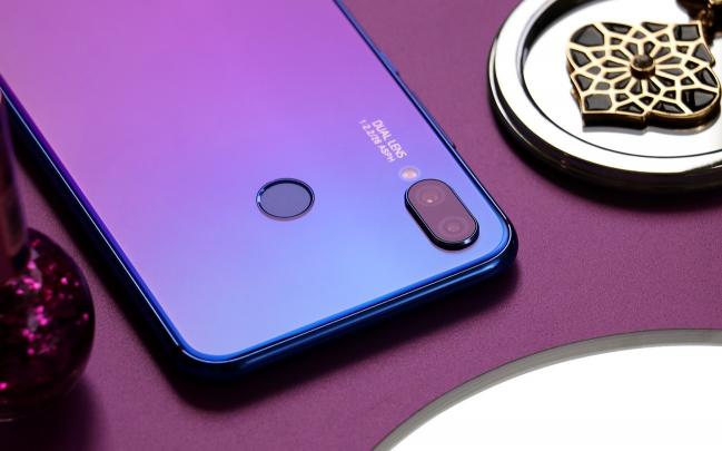 關曉彤同款時尚全能王，華為nova3i大內存6GB+128GB版驚艷開售