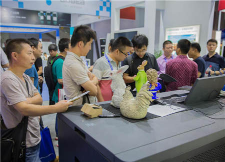 積木易搭亮相2018廣州國際機(jī)器人及智能裝備展，構(gòu)建3D數(shù)字化圖景