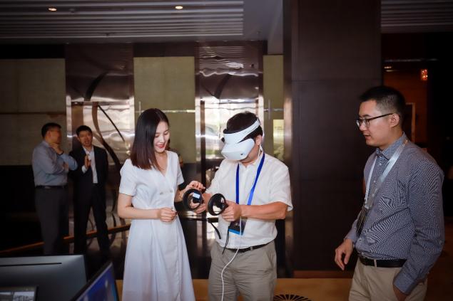 和思易出席戴爾易安信教育行業(yè)客戶高層峰會，看教育未來如何薪火傳承