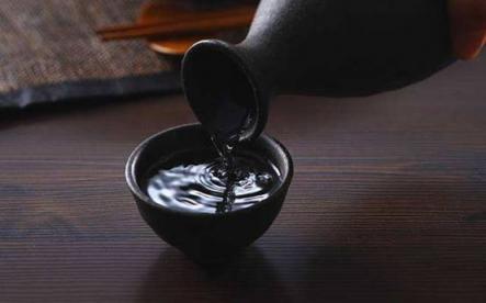 紫靈芝輕奢護膚，植物醫(yī)生精華液舒紋抗皺