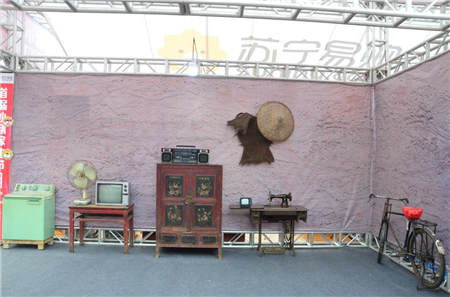 四十年縣鎮(zhèn)市場(chǎng)的發(fā)展變遷，小鎮(zhèn)不小，智慧零售帶來“大城服務(wù)”