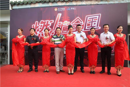 四十年縣鎮(zhèn)市場(chǎng)的發(fā)展變遷，小鎮(zhèn)不小，智慧零售帶來“大城服務(wù)”