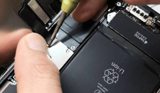 手機(jī)也怕冷？閃電修一招讓電池起死回生！