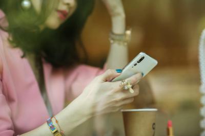 時尚服裝搭配，降溫后深秋季節(jié)的吸睛妙招