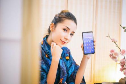 魅族Note8拆解：原來6400次跌落不碎屏的秘密在這里！