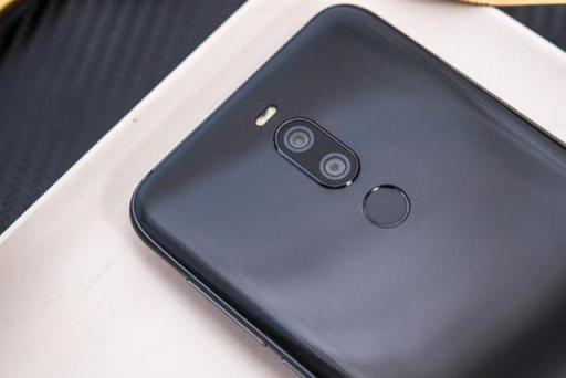 兼顧設(shè)計(jì)與拍照，魅族Note8、X8媒體口碑炸裂