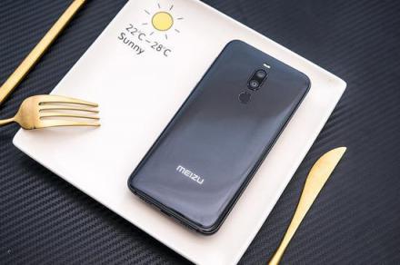 兼顧設(shè)計(jì)與拍照，魅族Note8、X8媒體口碑炸裂