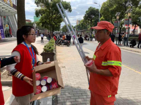 天寒心暖，蘇寧超市為一線人員送溫暖