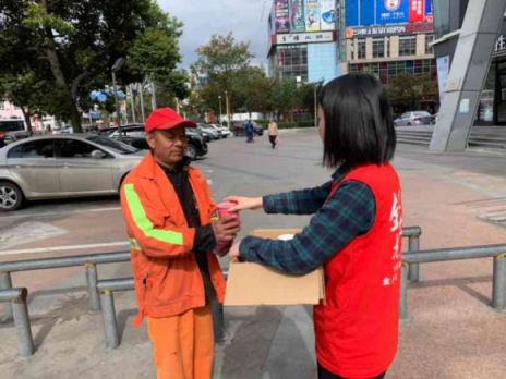 天寒心暖，蘇寧超市為一線人員送溫暖