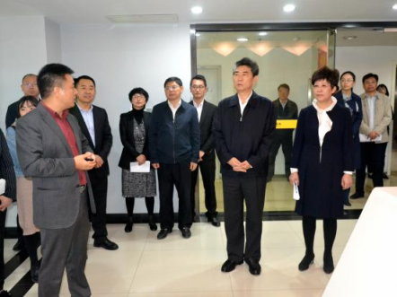 安徽省委常委、常務(wù)副省長鄧向陽、合肥市市長凌云一行蒞臨天地精華調(diào)研指導(dǎo)