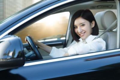 別再給“女司機”貼標簽,這款神器讓她愛上開車