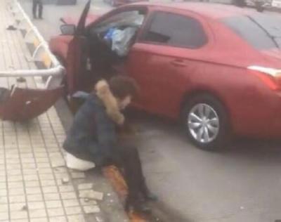 別再給“女司機”貼標簽,這款神器讓她愛上開車