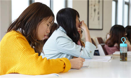 松江區(qū)“百場(chǎng)法治講座進(jìn)企業(yè)”活動(dòng)走進(jìn)宗客網(wǎng)