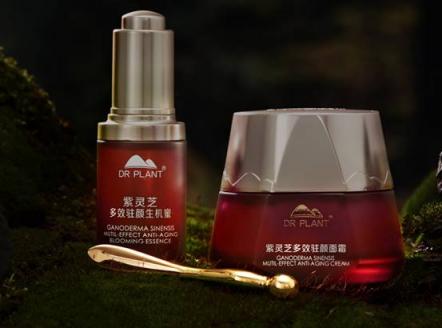 不退讓不妥協(xié)，植物醫(yī)生紫靈芝面霜許你不服老的底氣