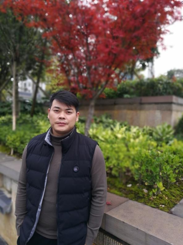 這件石墨烯發(fā)熱馬甲，不僅能保暖，還能做大保健
