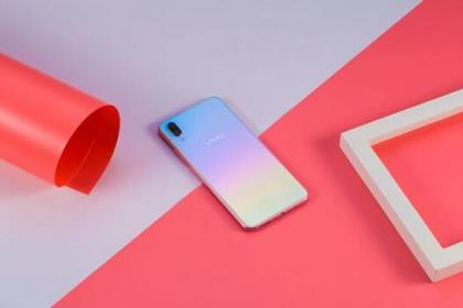 全息新色璀璨首發(fā)，vivo X23幻彩版口碑銷量雙豐收