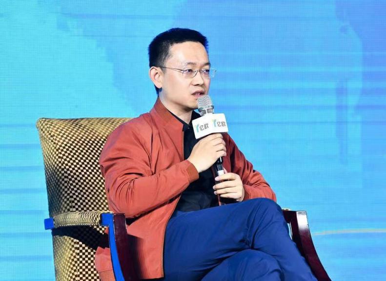 中譯語(yǔ)通CEO于洋出席2018億歐創(chuàng)新者年會(huì)，暢談“另類數(shù)據(jù)：新石油”
