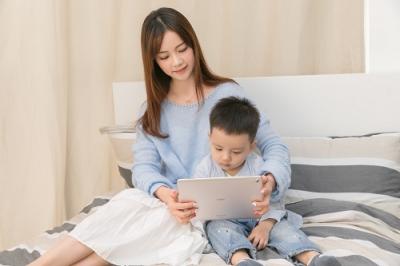 雙十二年終大放價 華為智能語音平板M5青春版低至1749元