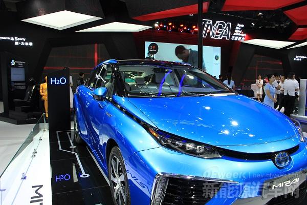 氫能寫進(jìn)政府工作報(bào)告，燃料電池車要與電動(dòng)車平分秋色？