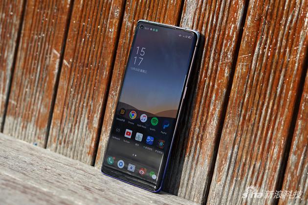 OPPO Reno3 Pro正面