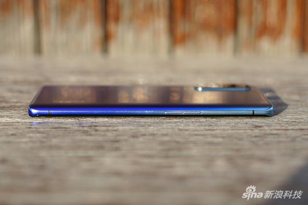 OPPO Reno3 Pro側面中框影響手感