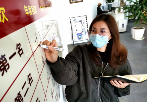北斗獵頭大力開展向一線抗疫戰(zhàn)士學習踐行活動