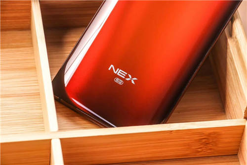 vivo 5G手機(jī)日產(chǎn)量10萬(wàn)臺(tái) 3月銷量同比增長(zhǎng)超10%