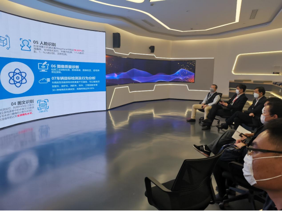 市委軍民融合辦領導赴眼控科技考察調(diào)研