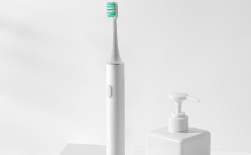 電動(dòng)牙刷好用嗎？買電動(dòng)牙刷首選十大知名靠譜品牌