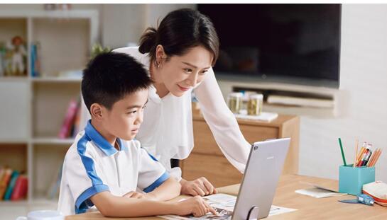 孩子網(wǎng)課沒學(xué)好，怕跟不上進(jìn)度？用步步高家教機(jī)開學(xué)不掉隊(duì)！