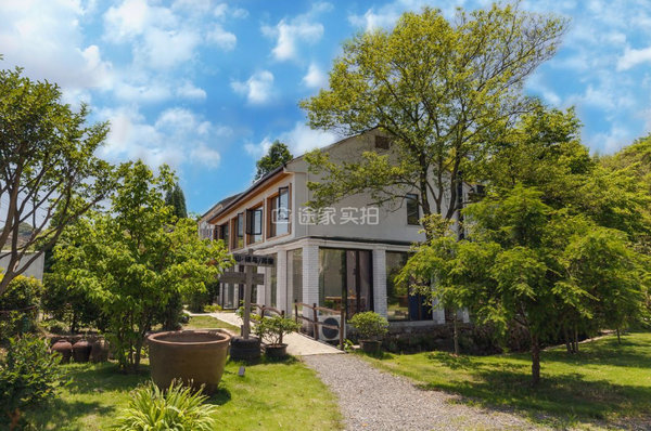 途家：五一民宿訂單恢復(fù)近7成 周邊自駕，住鄉(xiāng)村民宿成“香餑餑”