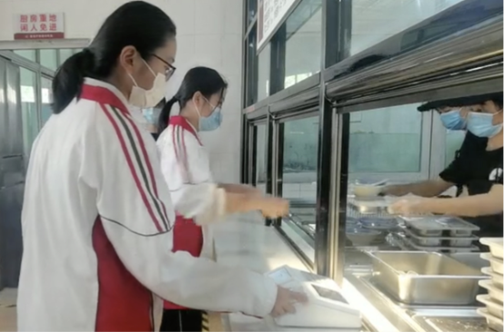 晉江市各中學開始使用騰訊微校電子校園卡了