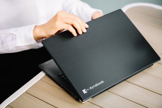 東芝 dynabook 國(guó)行版正式開(kāi)啟預(yù)售，萬(wàn)元市場(chǎng)超耐打