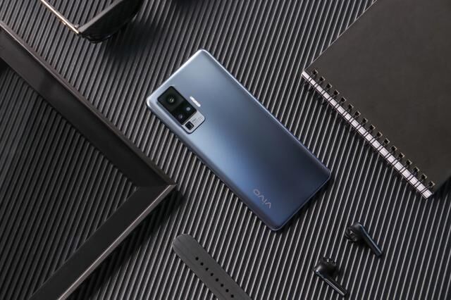 專業(yè)影像旗艦帶來震撼體驗(yàn) vivo X50 Pro搭載超穩(wěn)微云臺技術(shù)