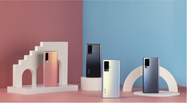 4298元起，搭載超感光微云臺(tái)vivo X50 Pro今日開售