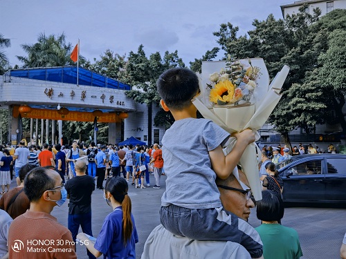青春無(wú)悔，2020年你的高考記憶由我來(lái)守護(hù)