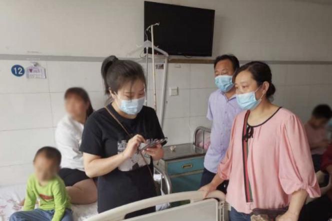 陜西一小區(qū)保安生病輕松籌上求助，業(yè)主得知后表示將資助其女兒完成學(xué)業(yè)