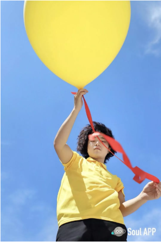 26歲流浪地球，他在Soul上用文字和圖片記錄世界