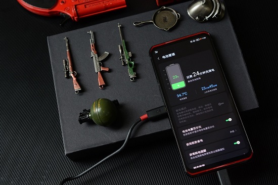 硬核堆料拯救者電競(jìng)手機(jī)Pro發(fā)布，3499元！競(jìng)品竟無力掙扎