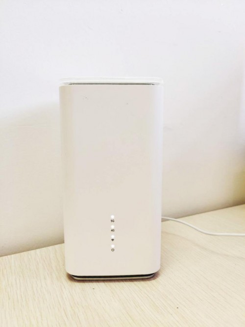 【集微拆評(píng)】OPPO 5G CPE T1評(píng)測(cè)：5G轉(zhuǎn)Wi-Fi，一張卡搞定多設(shè)備