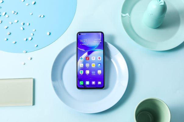 vivo Y70s迎來冷萃銀新配色，7月28日正式上市