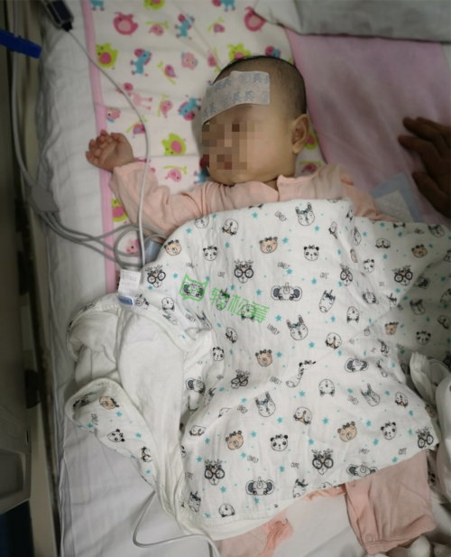 4個月大女嬰罹患白血病，父母求助輕松籌，6千位愛心人士溫暖相助