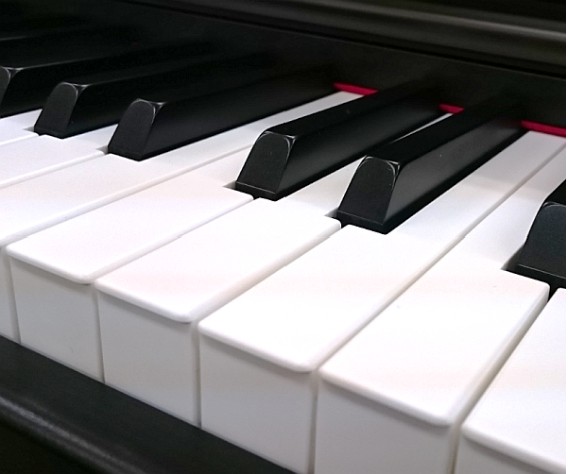 KAWAI電鋼琴怎么樣？入門級(jí)ES110兼具優(yōu)異觸感與音質(zhì)